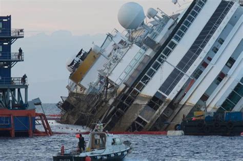 how often do cruise ships crash